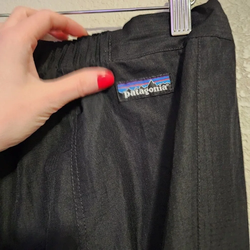PATAGONIA Black Shell Pants Windbreaker Lightweight Outdoors‎ Size S